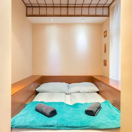 Apartment Super Super Location - 2 *