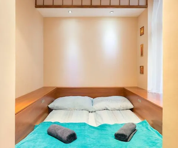 아파트 Super Super Location - 2 *